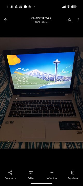 Portátil Asus con Pantalla Táctil