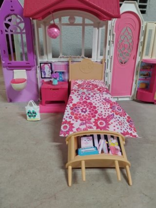 Casa in miniatura Barbie pieghevole rosa