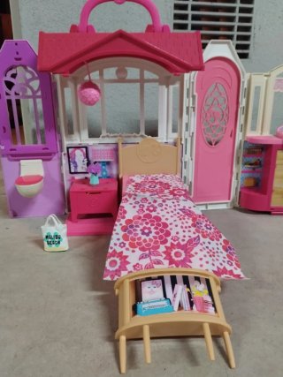 Casa in miniatura Barbie pieghevole rosa