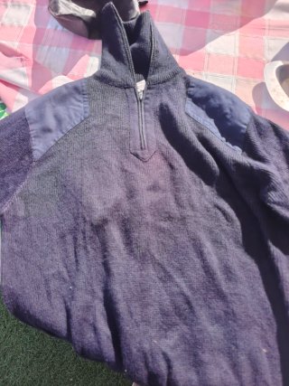 Jersey de lana con media cremallera