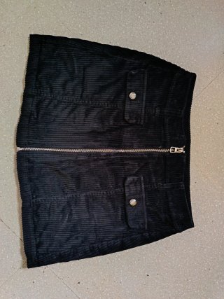 Falda negra de pana invierno