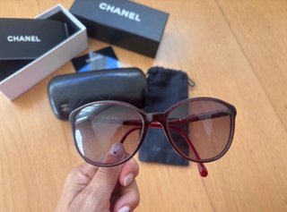 Gafas de sol Chanel granates