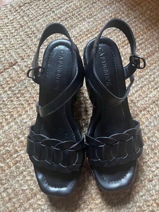 Sandalias Cafènoir plataforma trenzadas negras