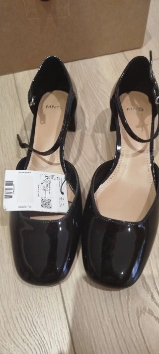Zapatos Merceditas Charol Negro Mango