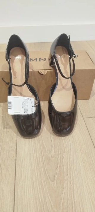 Zapatos Merceditas Charol Negro Mango