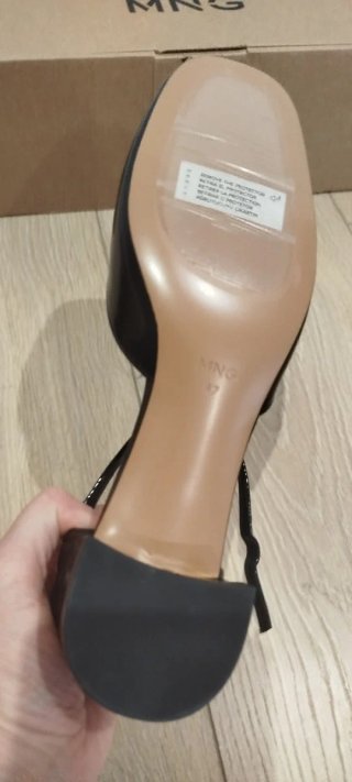 Zapatos Merceditas Charol Negro Mango