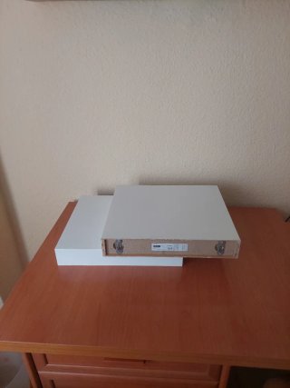 2 Mesitas de Noche Flotantes IKEA