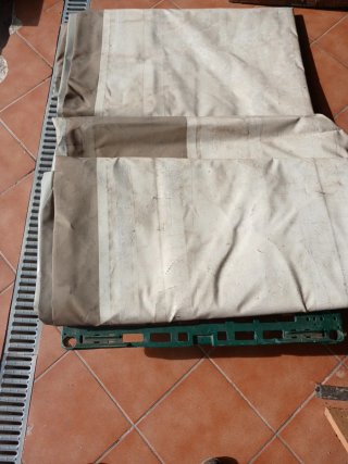 Lona para caja de camión ligera