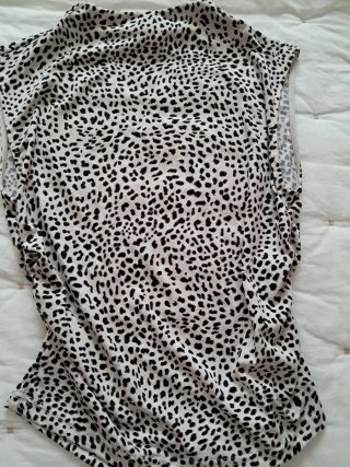 Top estampado animal print