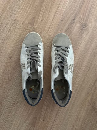 Zapatillas Scalpers Blancas y Grises