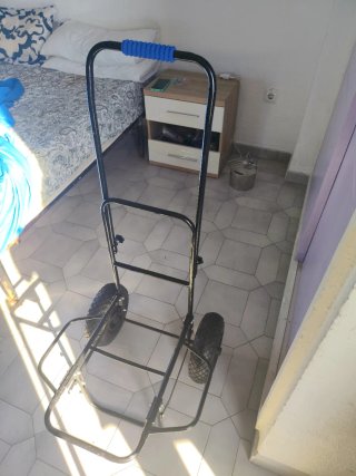 Carro de pesca plegable con ruedas