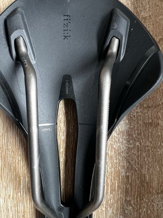 Sillín de Bicicleta de Carretera Fizik Vento 140