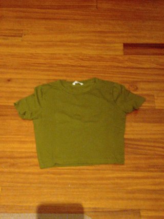 Camiseta verde oliva corta