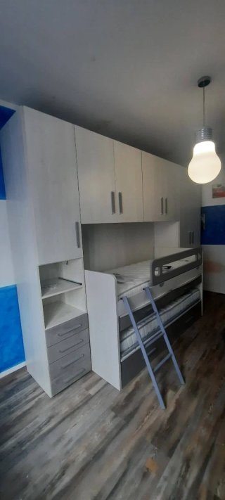 Cameretta per bambini a ponte