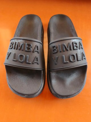 Sandalias Bimba y Lola Negras
