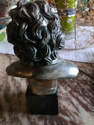 Busto de Mozart