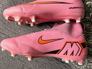 Botas de fútbol Nike Air zoom rosas talla 35