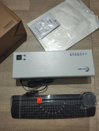 Plastificadora A4 con cortador