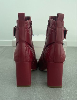 Botines de Piel Guess Rojos Talla 37
