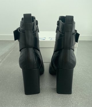 Botines Guess Piel Tacón Talla 37