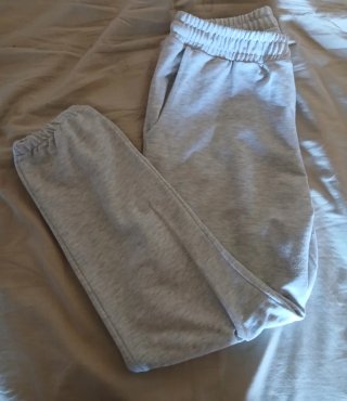 Pantalón de chándal gris