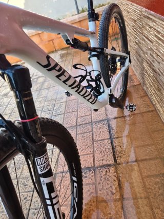 Specialized Epic Expert 2025