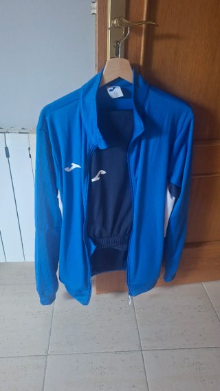 Chándal Joma Azul sin estrenar.