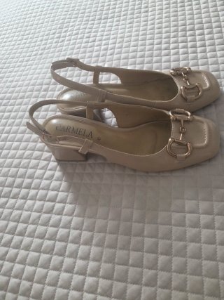 Zapatos Carmela Beige