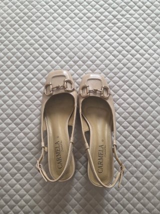 Zapatos Carmela Beige