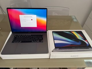 MacBook Pro 16” Plata/Gris Espacial