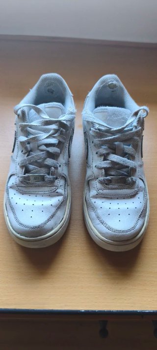 Zapatillas Nike niño grises y blancas