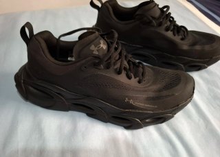 Zapatillas Under Armour Negras