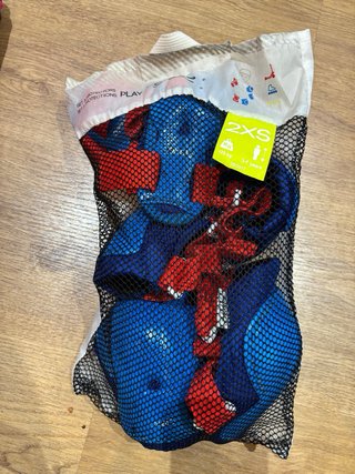 Patines infantiles Oxelo con protecciones y bolso