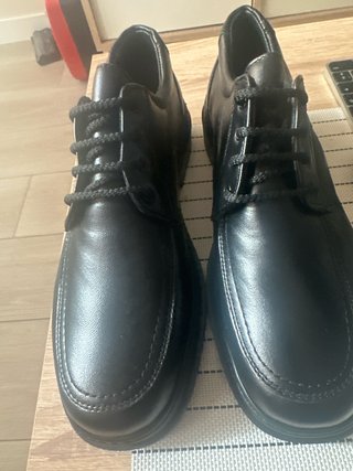 Zapatos Iturri Negros con Cordones.