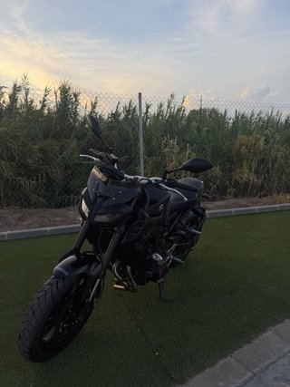 Yamaha MT-09 Negra