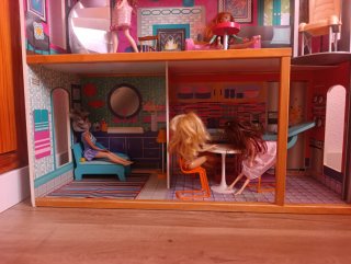 Casa di Barbie a tre piani
