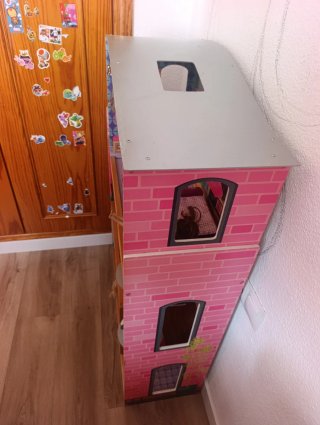 Casa di Barbie a tre piani