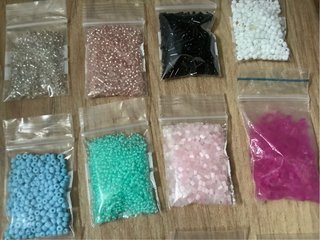 Set de 12 Bolsitas de Abalorios