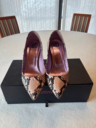 Zapatos Úrsula Mascaró Talla 35.5. Negro y rosa
