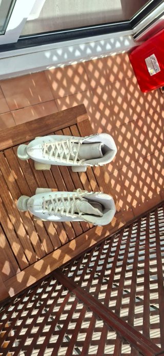 Patines Venus Blancos Talla 240. Risport Skates