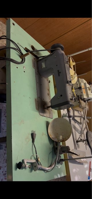 2 Máquinas de coser industrial