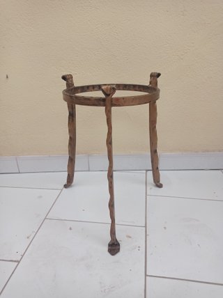 Soporte forja para macetas