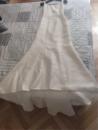 Vestido de novia sencillo y elegante