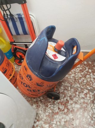 Carrito para bombonas de gas