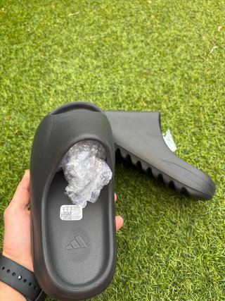 Adidas Yeezy Slide Nuevas