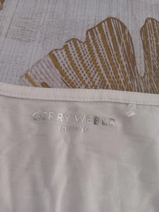 Lote de ropa Pantalón, jersey y camisetas