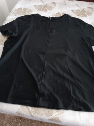 Lote de ropa Pantalón, jersey y camisetas