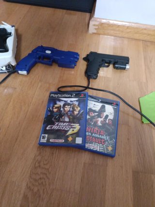 Pack 2 Pistolas Guncon 2 y Juegos PS2