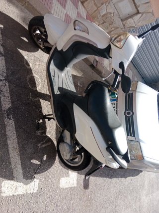 Scooter Piaggio Blanca