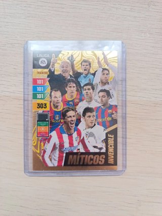 Cromo Panini LaLiga Míticos Invencible 23-24